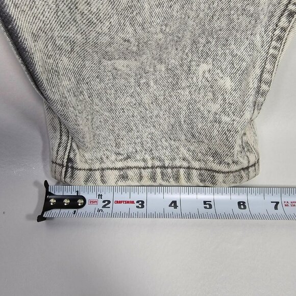 Vintage Lee High Rise Mom Jeans Women's Size 28x29" Light Gray Stone Wash - Picture 8 of 11